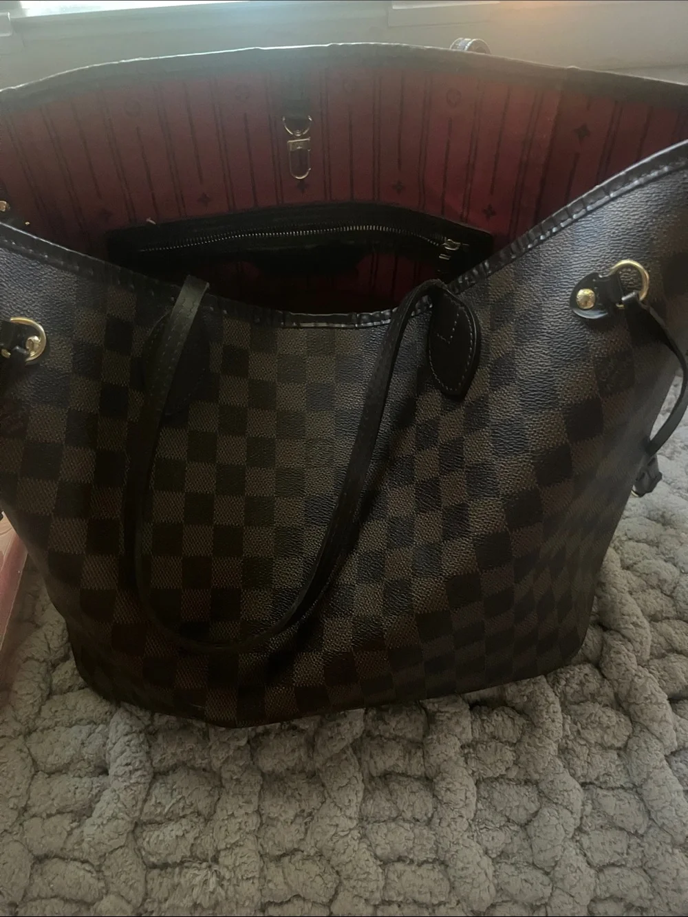 Louis Vuitton Red Striped Interior Tote - Picture 2 of 8